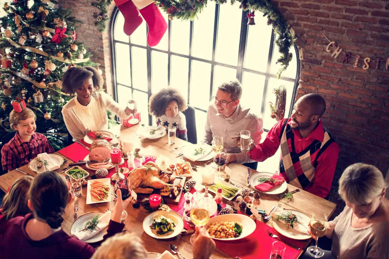 More Tips to Holiday Hosting this Season