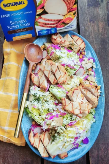 Steaks de dinde Butterball avec salade de quartiers