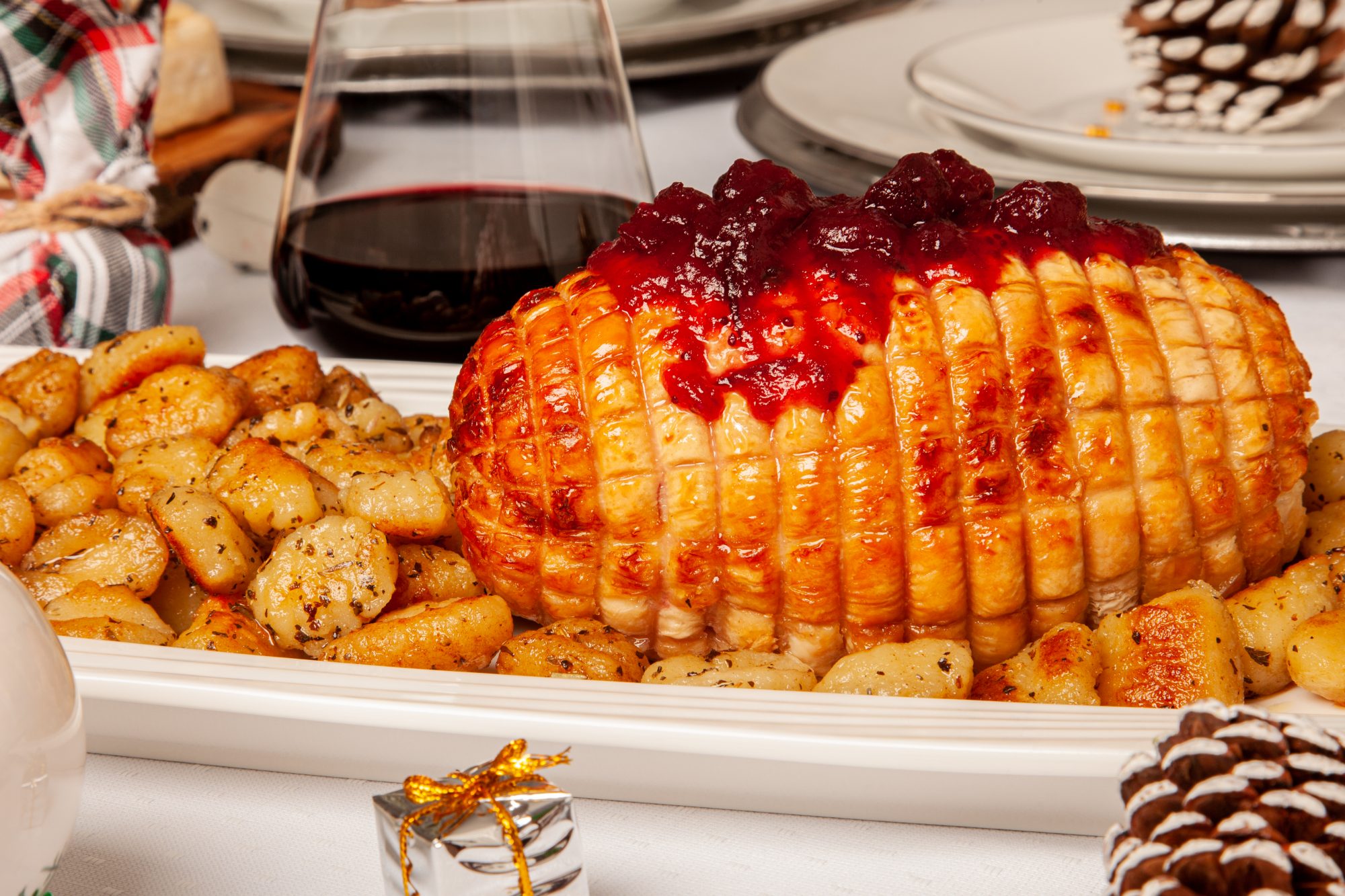 roast-turkey-with-red-wine-and-cranberry-sauce-served-with-butter-and