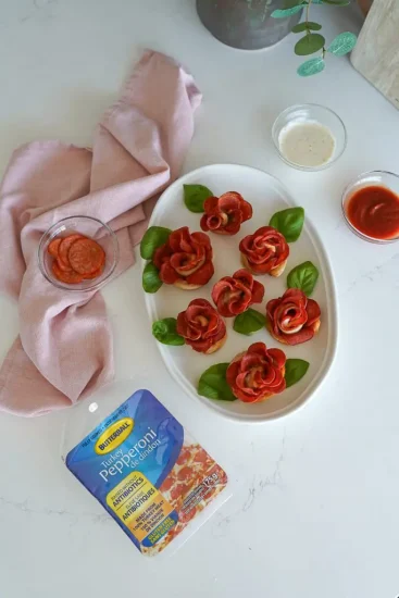 Pizza en forme de roses au pepperoni de dindon